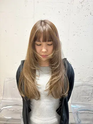 ロング ハッシュカット🎀 レイヤーカットのヘアスタイル