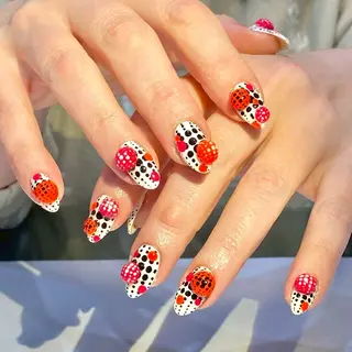 ミディアム Silent /話さないネイルサロン所属・河島 翼のネイルデザイン