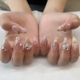 ネイル 💎🐰 saki. m 🐰💎のネイルデザイン