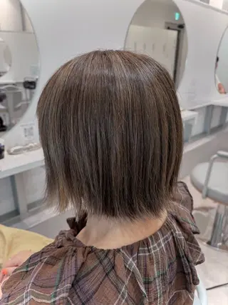 ショート カラー REM所属・渋谷 とまとのヘアスタイル