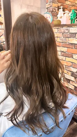 ロング PRAMEERA所属・higashi chiriのヘアスタイル