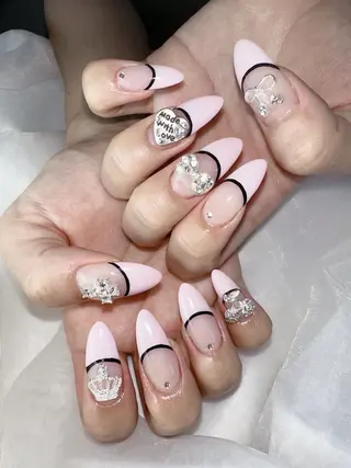 ネイル うにゃねいる🌷 Mayaのネイルデザイン