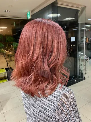 ミディアム ブリーチ指名No.1 Daikiのヘアスタイル