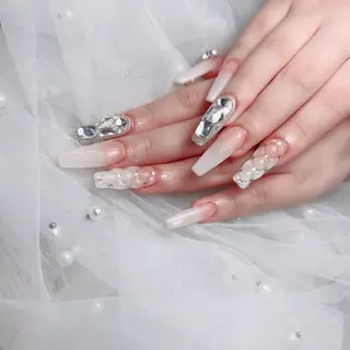 ネイル artnailgallery所属・gallery Yumiのネイルデザイン