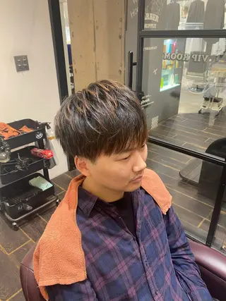 ショート カラー パーマ ヘアアレンジ メンズ QUONHEAL谷町店所属・TAIGA /メンズ美容師のヘアスタイル