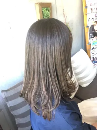 セミロング カラー 🪼🫧垢抜け韓国風 カラー💗さえ🪄のヘアスタイル