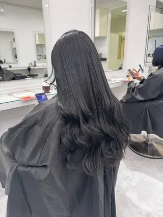 カラー 透け上品ハイトーン 職人ゆうと🤍のヘアスタイル