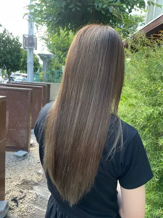 ロング カラー 岡田 凌斗のヘアスタイル