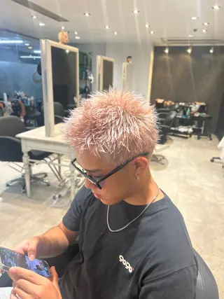 ショート カラー メンズ 曲がる縮毛矯正/ メンズパーマ森隆之介のヘアスタイル