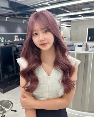 ロング ハイトーン/心斎橋 🌙イツキのヘアスタイル