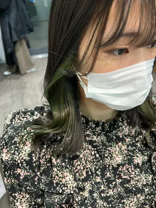 ミディアム カラー ヘアアレンジ サナ🌱 切りっぱなしボブのヘアスタイル