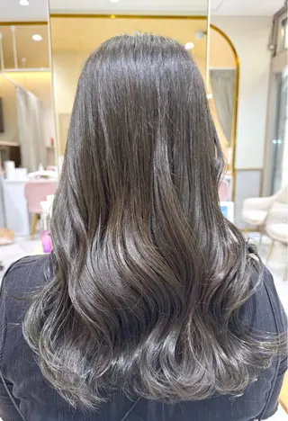 セミロング 学生人気no.1 🦋ナツミのヘアスタイル