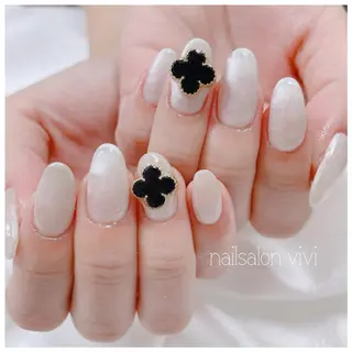ネイル ＶＩＶＩ nailsalonのネイルデザイン