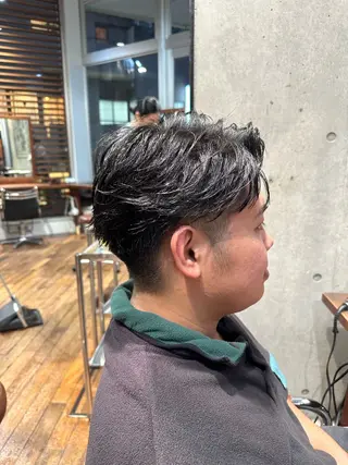 メンズ 髪質改善トリートメント&ケアカラー MRN.新宿西口所属・👑MRN👑 HIROMIのヘアスタイル