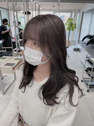 セミロング カラー ヘアアレンジ ネイル マツエク・マツパ ベージュグレージュ 💕しゅーじ💕のヘアスタイル