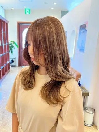 セミロング カラー 加藤 絵美のヘアスタイル