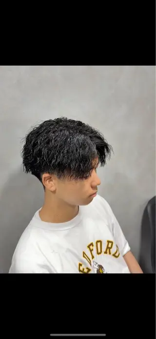 ミディアム パーマ メンズ メンズパーマ特化 美容師kouyaのヘアスタイル