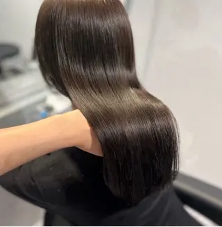ロング カラー 🫧うる艶トレンド 🫧透明感カラーのヘアスタイル