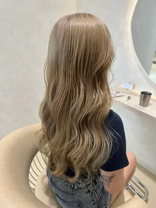 ロング カラー 丸山 香のヘアスタイル