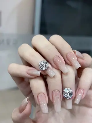 ネイル R NAILSALONのネイルデザイン