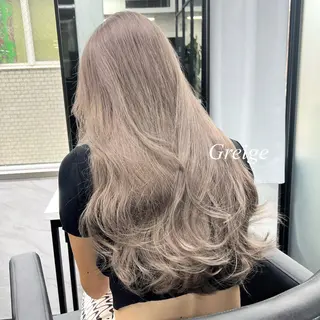 ロング カラー シールエクステ特化 ハイトーン、NANAのヘアスタイル