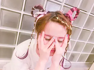 ミディアム ヘアアレンジ インナーカラー /ヘアメ じゅんのヘアスタイル