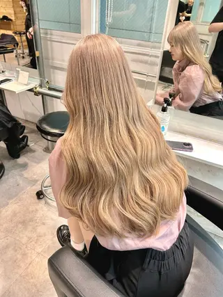 ロング カラー ヘアアレンジ トレンドモテカラー 🩷色落ちまで可愛くのヘアスタイル