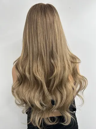 ロング カラー alpha. カラーエクステ下妻のヘアスタイル