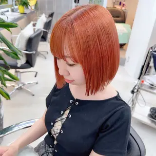 ショート カラー 岡野 静華のヘアスタイル
