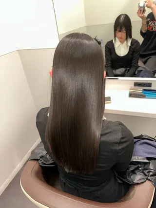 セミロング Wisteria所属・美髪特化✨ 伊織✨縮毛矯正✨のヘアスタイル