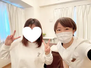 ショート カラー パーマ ヘアアレンジ メンズ キッズ ネイル マツエク・マツパ ニキビ跡専門サロン Ainaのエステ・リラクイメージ