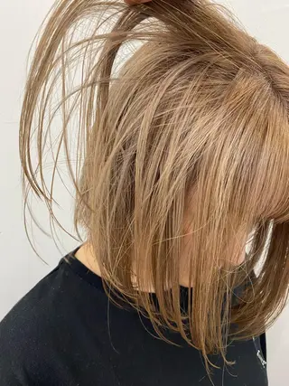 セミロング カラー nishido ハイライト/海外ヘアのヘアスタイル