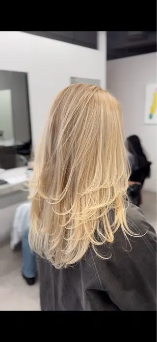 ロング エクステ/ ブリーチ🤩店長レンのヘアスタイル