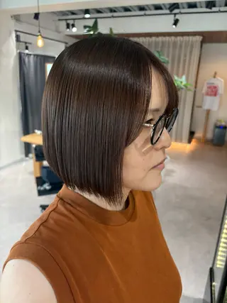 カラー aina / n.w.hのヘアスタイル