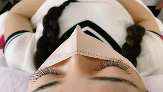 パーマ マツエク・マツパ アイブロウ 神山 ビューティー・アイのマツエク・マツパデザイン