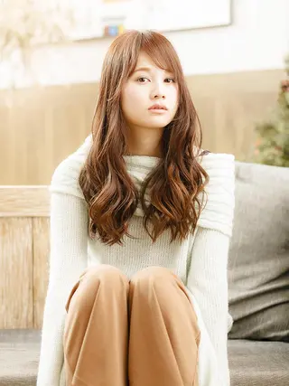 カラー FURUKAWA JUNYAのヘアスタイル