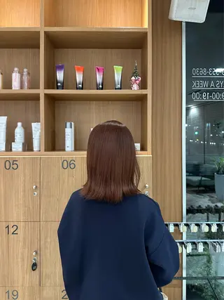 ミディアム カラー 平井 真由のヘアスタイル