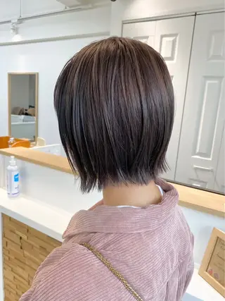 ミディアム カラー 黒滝 真歩のヘアスタイル