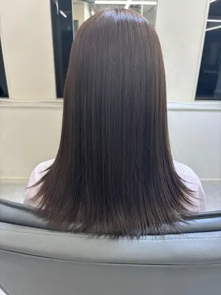 ロング カラー 腰越 麻奈のヘアスタイル