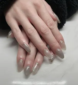 ネイル KARI ネイルサロンのネイルデザイン