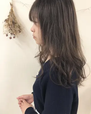 セミロング カラー SALOWIN  原宿ash所属・タナカ タクヤのヘアスタイル