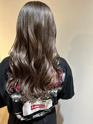 カラー 大塚 夏生のヘアスタイル