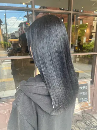 ロング カラー 川越 輝梨奈のヘアスタイル