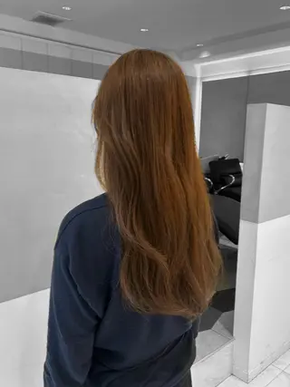 ロング カラー ✨ブリーチカラー/ 艶髪suzu🪽🤎のヘアスタイル