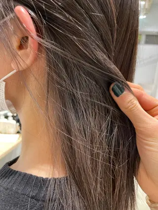 セミロング カラー 斉藤 瑞恵のヘアスタイル