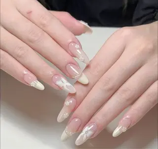 ネイル T. Leeのネイルデザイン