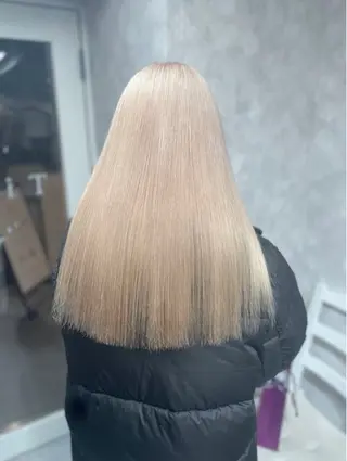 ロング カラー ヘアアレンジ のん🎀ハイトーン/ レイヤーカット🐳のヘアスタイル