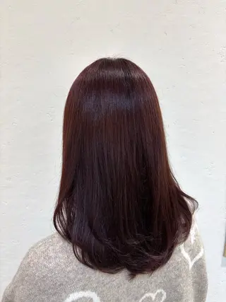 ミディアム 佐々木 美空のヘアスタイル