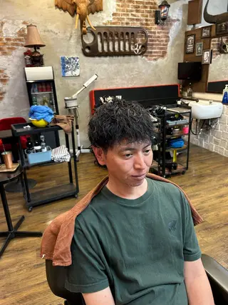 ショート パーマ メンズ ナイルプラス所属・ナイルプラス ヨウのヘアスタイル