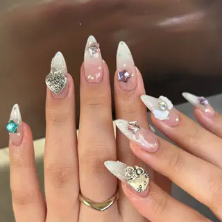 ネイル schon所属・Schon Yuinaのネイルデザイン